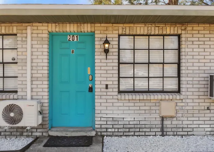 Alberts Abode Prime Brandon Location Walkable