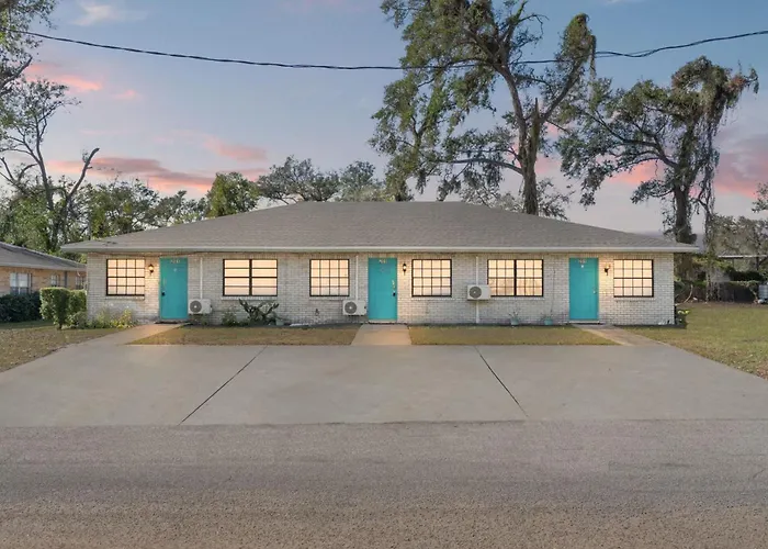 Alberts Abode Prime Brandon Location Walkable